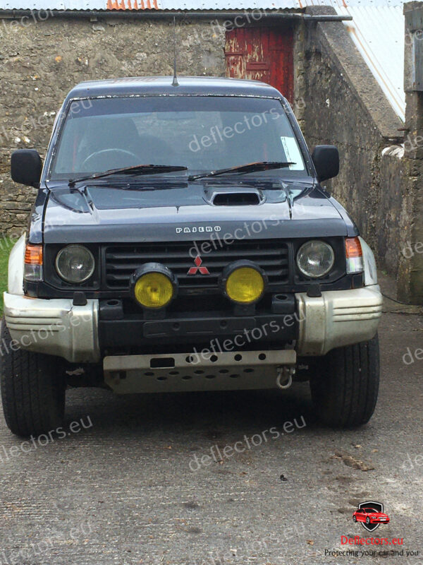 Motorhaubenschutz / Steinschlagschutz Motorhaube für Mitsubishi Pajero 2 1991-1999 (Shogun, Montero) 9 Motorhaubenschutz / Steinschlagschutz Motorhaube für Mitsubishi Pajero 2 1991-1999 (Shogun, Montero) – Bild 8