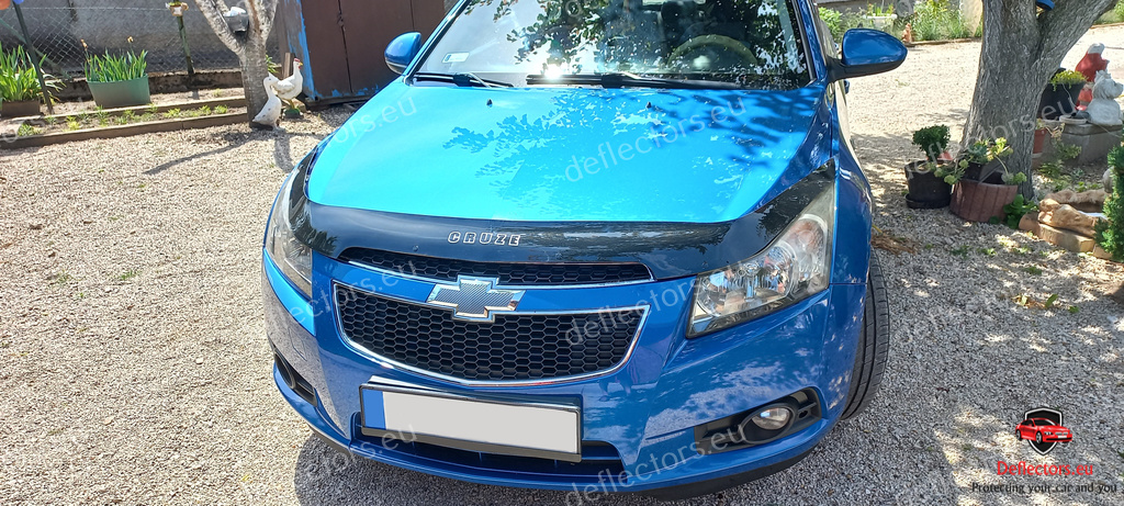 Deflektor prednej kapoty pre Chevrolet Cruze 2009- (dlhý) 4 Deflektor prednej kapoty pre Chevrolet Cruze 2009- (dlhý) – Obrázok 3