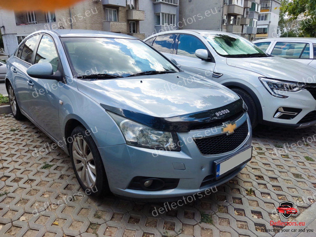Deflektor prednej kapoty pre Chevrolet Cruze 2009- (dlhý) 18 Deflektor prednej kapoty pre Chevrolet Cruze 2009- (dlhý) – Obrázok 17