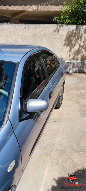 Vindavvisare / fönstervisir extern montering för Nissan Almera classic (N17) 2006+/Almera II Sedan (N16) 2000-2006 – 5 dörrar – 4 st. fram och bak 7 Vindavvisare / fönstervisir extern montering för Nissan Almera classic (N17) 2006+/Almera II Sedan (N16) 2000-2006 - 5 dörrar - 4 st. fram och bak - Bild 5