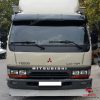Das Visier auf der Windschutzscheibe (Sonnenblende) für MITSUBISHI CANTER / TEMSA 1998-2012 (schwarz mit Verschluss)