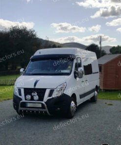 Козирка / сенник за предно стъкло за NISSAN NV400 2010- (черна със закрепване)