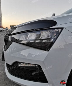 Alternative view of Дефлектор за преден капак за Skoda Scala 2020- (с отвор за емблемата)