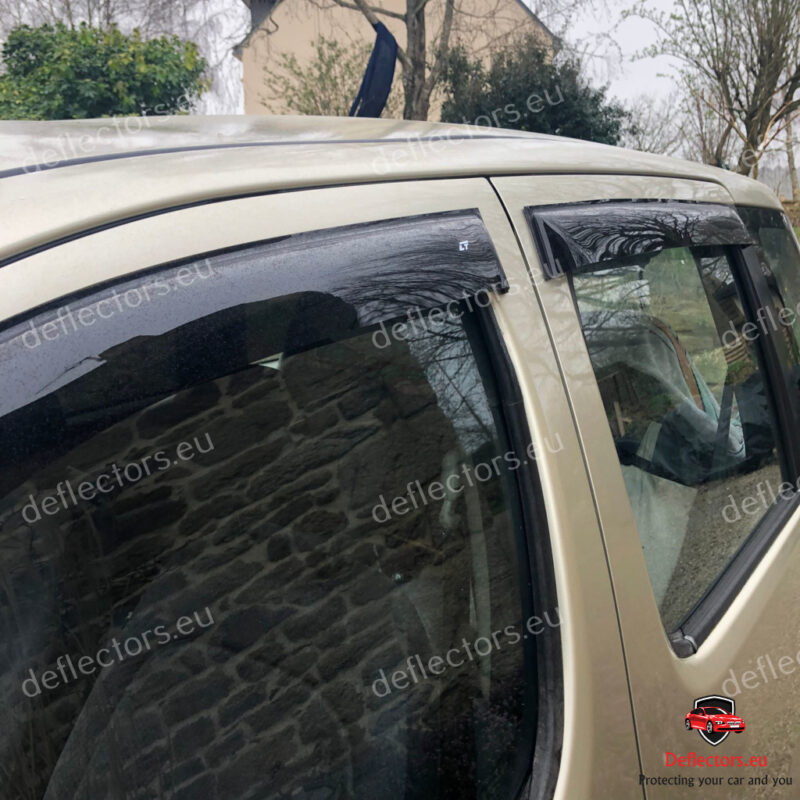 Set paravânturi auto cu montajul exterior pentru Toyota Yaris Verso 1999-2003 (Funcargo) cu 5 uși – 4 buc. față și spate 9 Set paravânturi auto cu montajul exterior pentru Toyota Yaris Verso 1999-2003 (Funcargo) cu 5 uși - 4 buc. față și spate - imagine 7