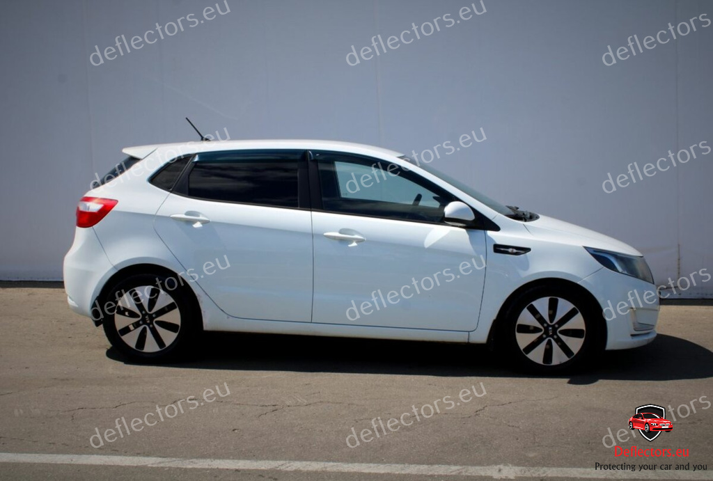 Déflecteurs d’air / de vent à coller pour Kia Rio 5D Hb 2011- 5 portes – 4 avant et arrière 4 Déflecteurs d’air / de vent à coller pour Kia Rio 5D Hb 2011- 5 portes - 4 avant et arrière – Image 2