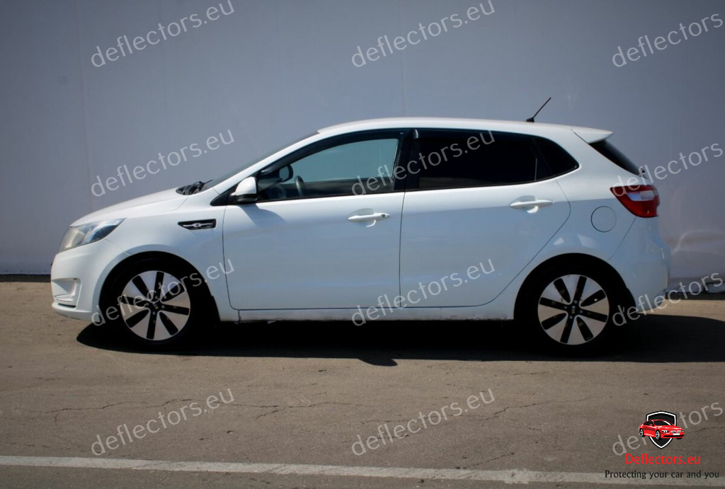 Déflecteurs d’air / de vent à coller pour Kia Rio 5D Hb 2011- 5 portes – 4 avant et arrière 5 Déflecteurs d’air / de vent à coller pour Kia Rio 5D Hb 2011- 5 portes - 4 avant et arrière – Image 3