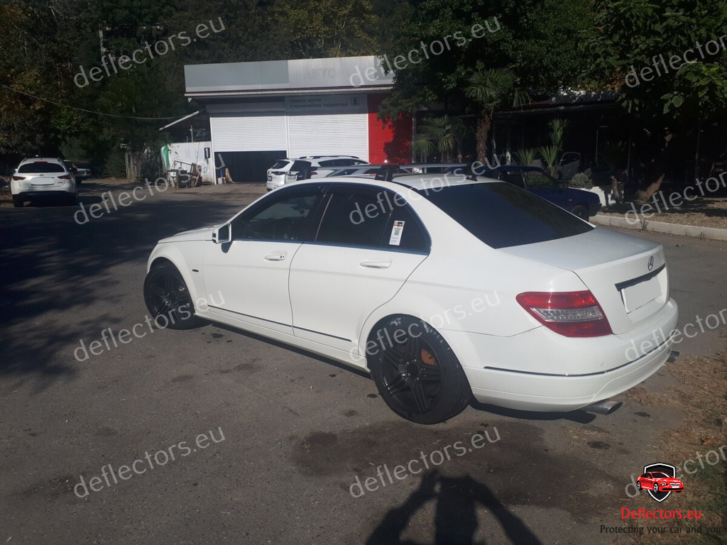 Vindavvisare / fönstervisir extern montering för Mercedes Benz C-class Sedan (S204) 2007-2013 – 5 dörrar – 4 st. fram och bak 19 Vindavvisare / fönstervisir extern montering för Mercedes Benz C-class Sedan (S204) 2007-2013 - 5 dörrar - 4 st. fram och bak - Bild 17